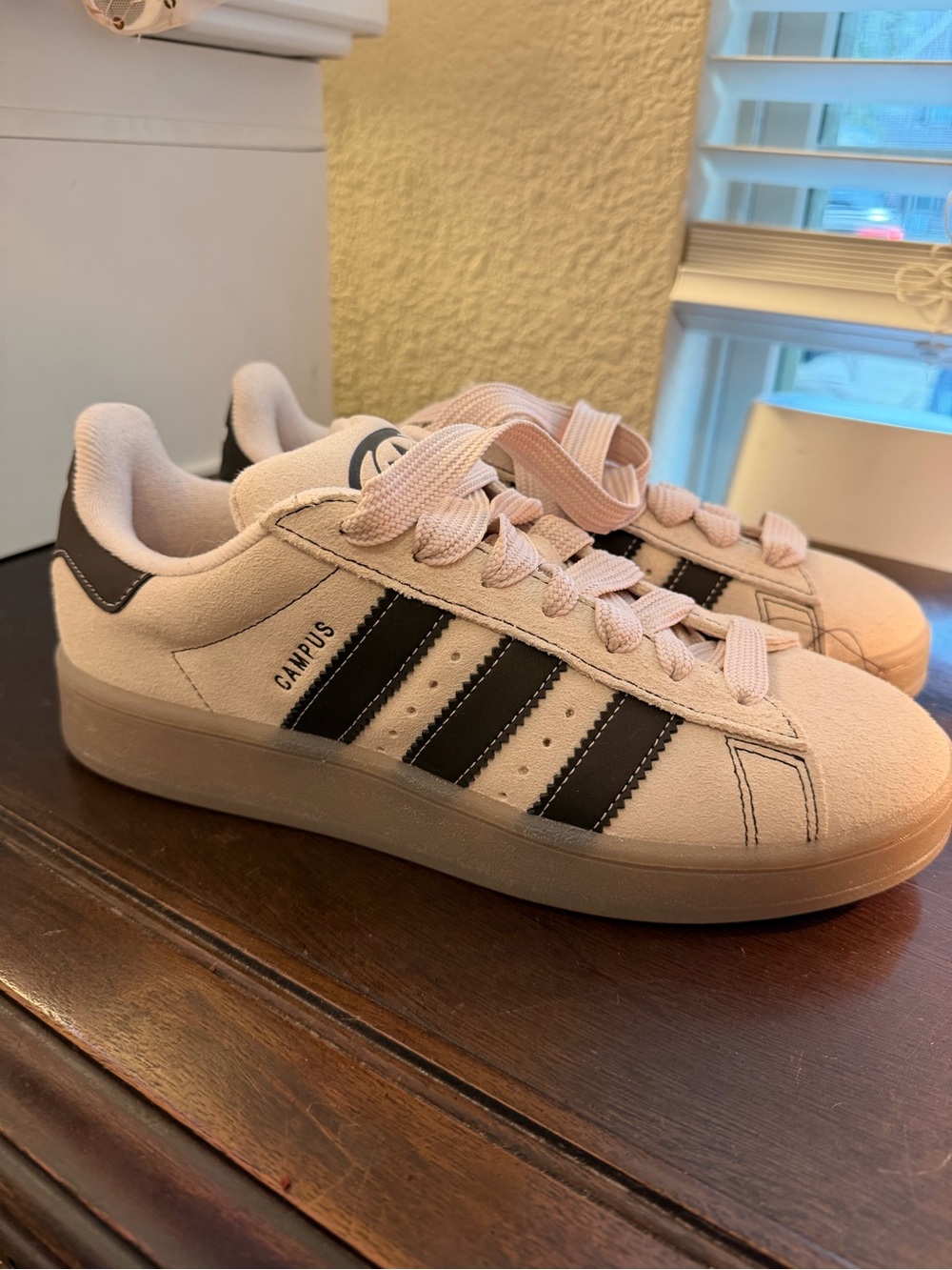 Adidas Women's size 10 Campus Low-Top Sneakers in Light Pink and Brown
